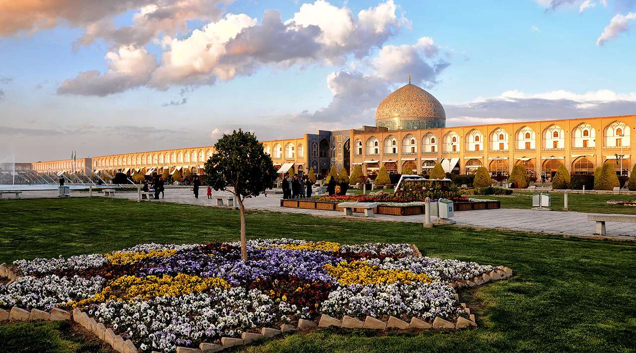 The Top Places & World-Known Architectural Heritages of Isfahan 