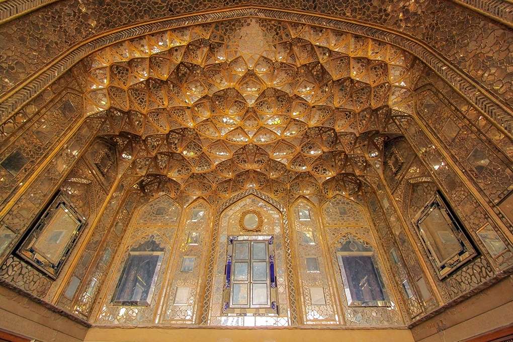 A Day Trip From the History of Isfahan