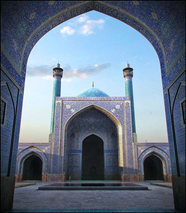 A Day Tour in Top Tourist Attractions of Isfahan