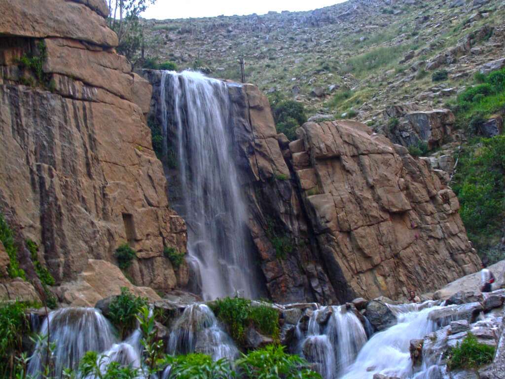 A Day Tour of Natural & Historical Attractions in Hamadan
