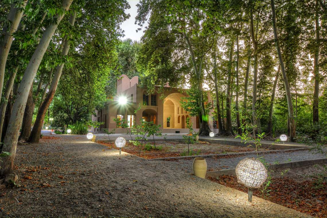 2 Persian Gardens You Must Visit in a Yazd Tour