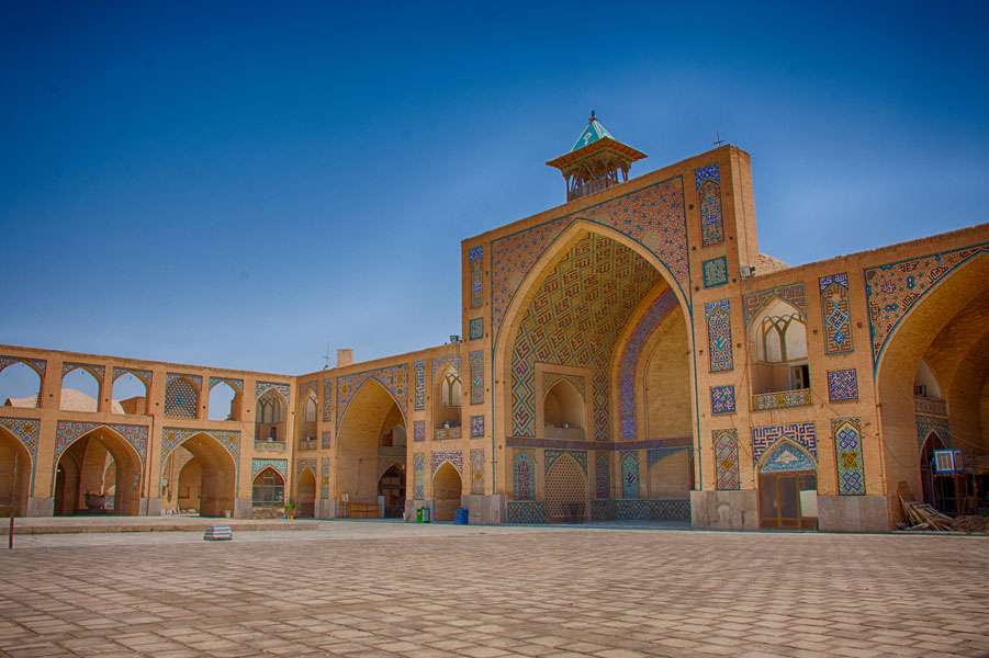 Free Visiting of Top Attractions Around Naqshe Jahan Square