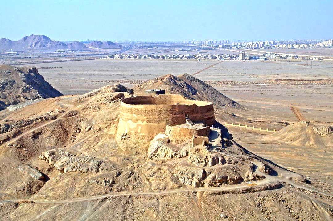 Zoroastrian Tour in Yazd: the City of Mudbricks